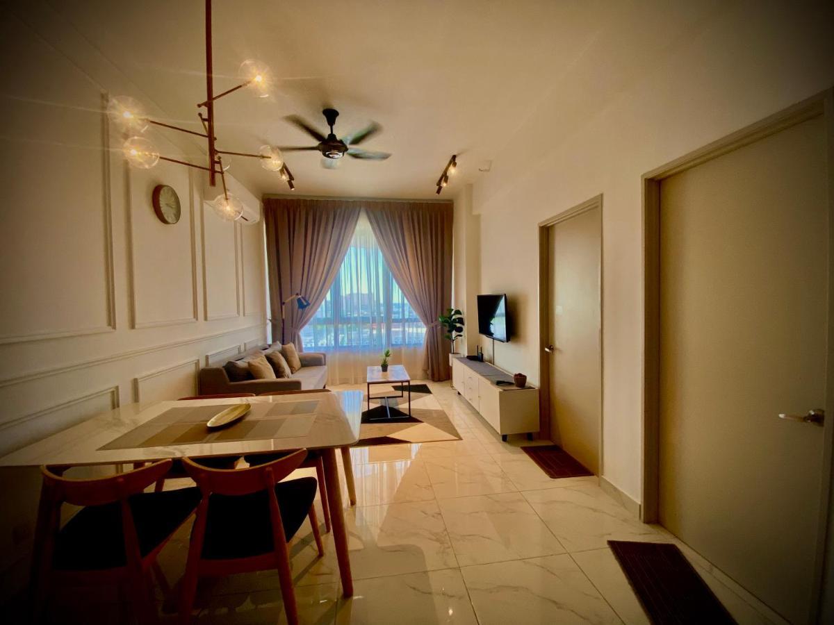 Jsadli Suite Troika Residence Кота-Бару Экстерьер фото